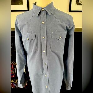 Abercrombie & Fitch Western Shirt. Size XL. Excellent Condition.